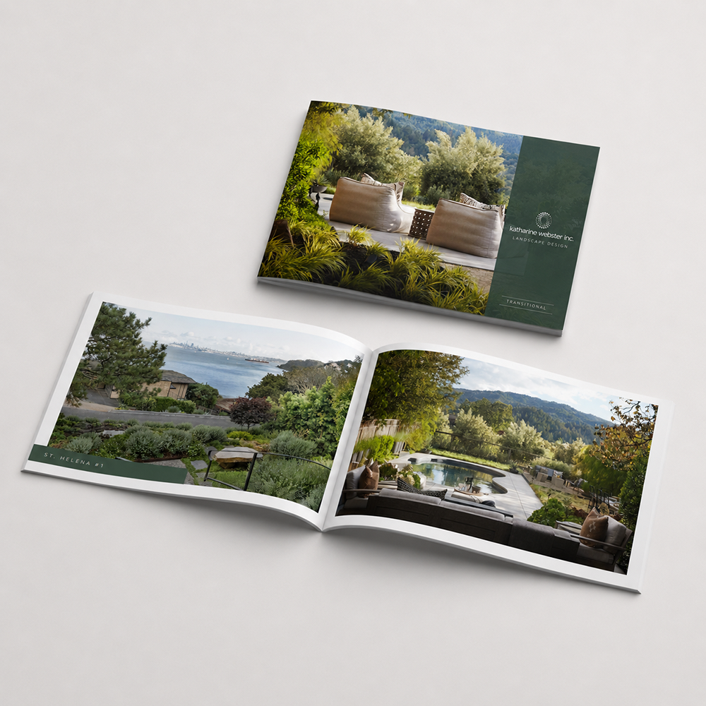 Folleto de paisajismo de Katharine Webster MLA: una portada cerrada con una terraza de jardín y un doble página abierto con vistas a la bahía